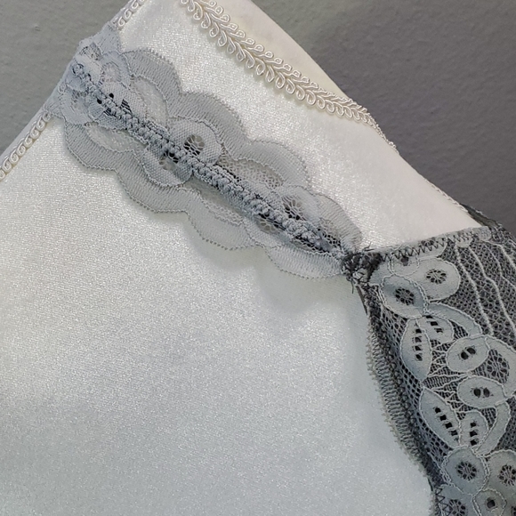 aerie Bralette Size M🦒22 - Picture 4 of 6